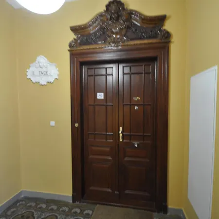 Liliova Apartment *